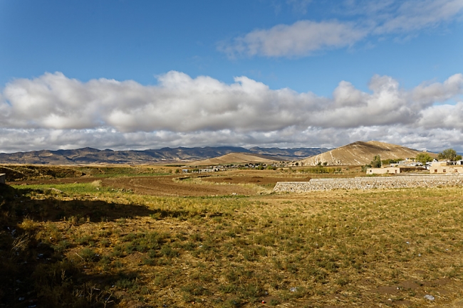 Tâq-e Bostân-Sur la route-009